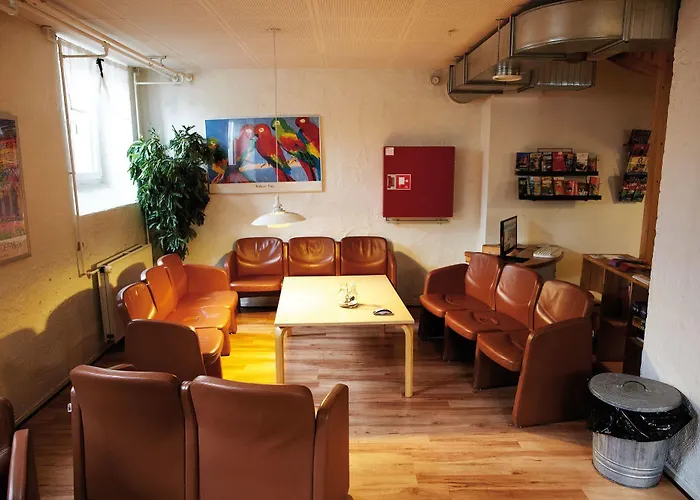 Vandrarhem Danhostel *